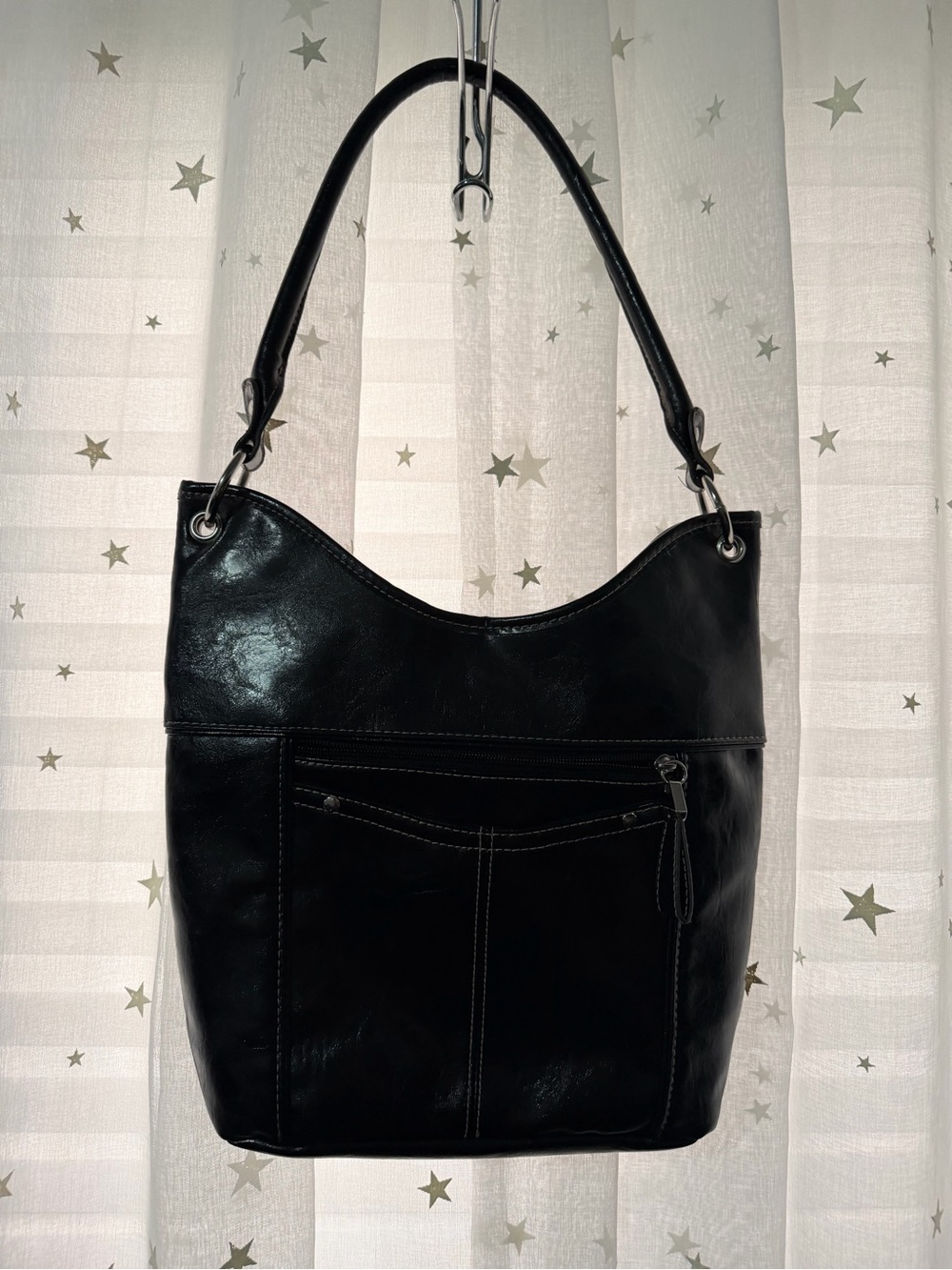 Everyday Black Shoulder Bag - Sleek Carry-All